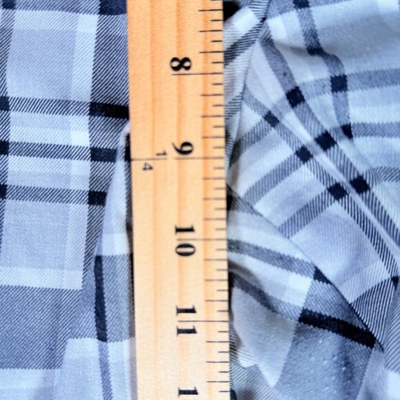 Land's End Classic Clothing Legendary Quality Size 8, Slim Leg Plaid Pants - Picture 6 of 7